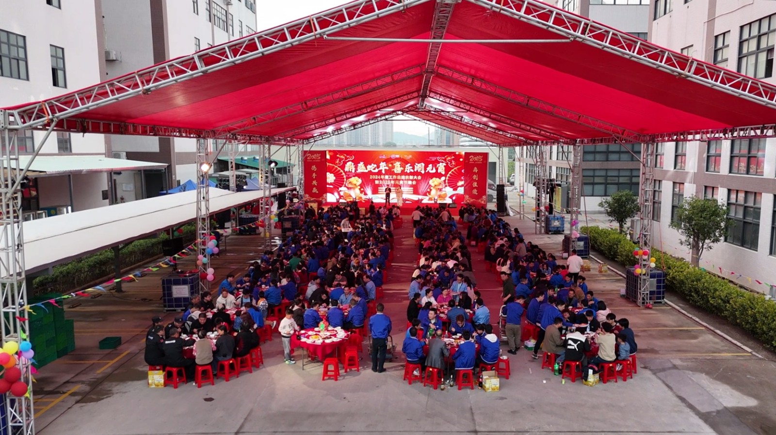 元宵晚会-无人机.jpg